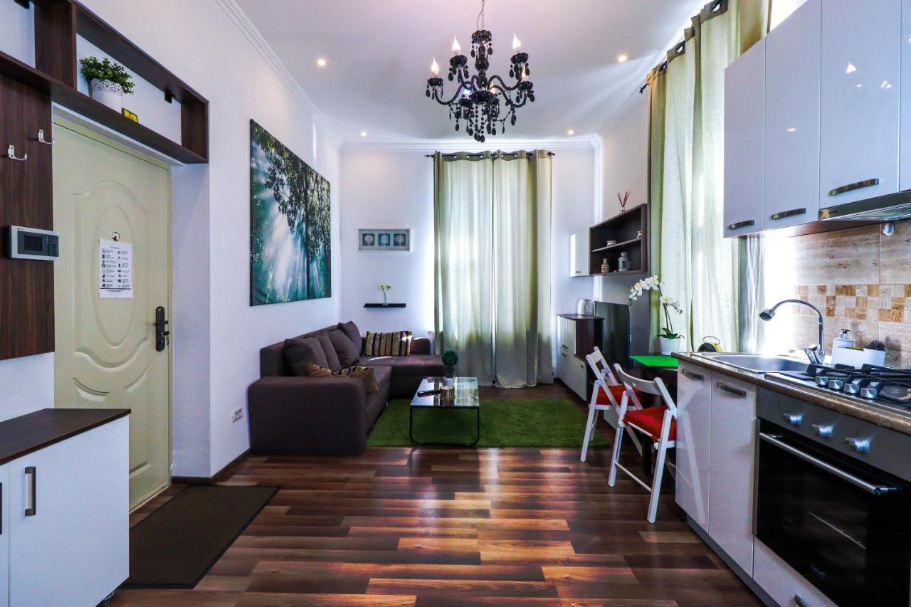 Downtown Central University Apartament - Cal1 Bucharest Exterior photo
