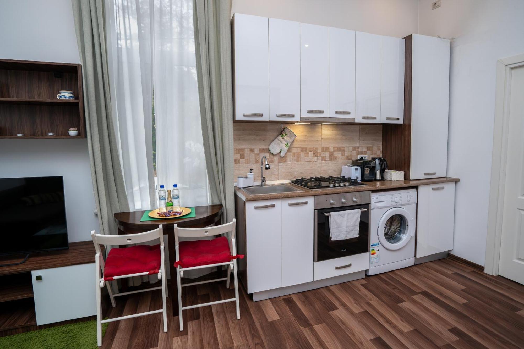Downtown Central University Apartament - Cal1 Bucharest Exterior photo